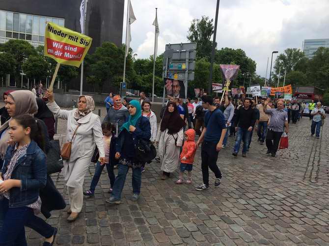 Almanya'da Katil Sisi'ye Lanet, İhvan'a Destek Yürüyüşü 1