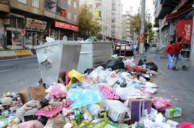 HDP Belediyeler Halkı Mağdur Ediyor 3