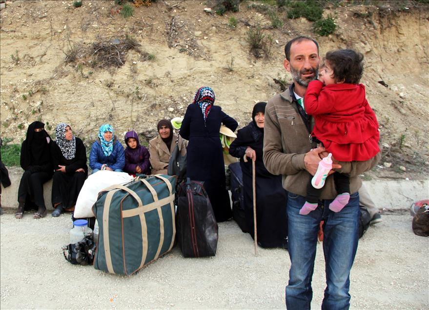 Türkmen Bölgesinden Zorunlu Göç Sürüyor 1