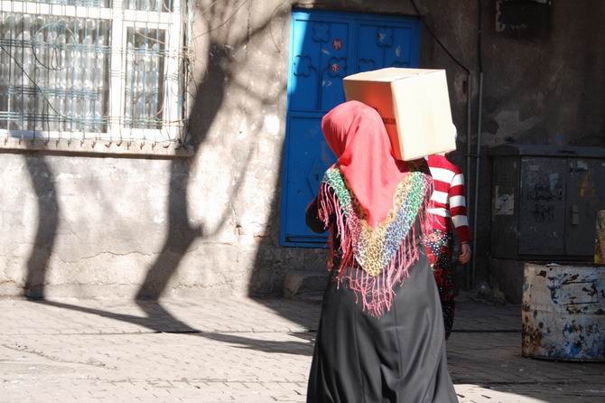 İslami STK’ların Sur Mağdurlarına Yardımları Sürüyor 4