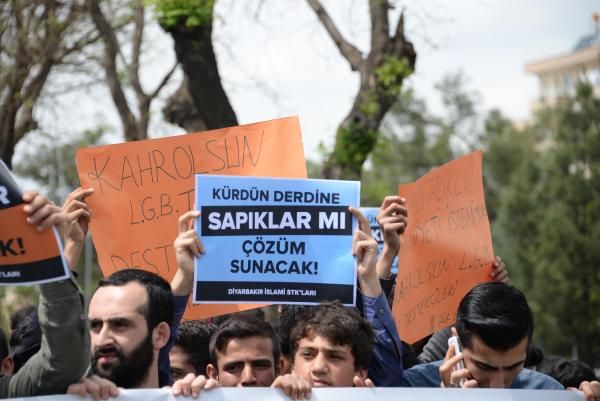 LGBTİ Sapkınlığına Geçit Verilmedi! 16