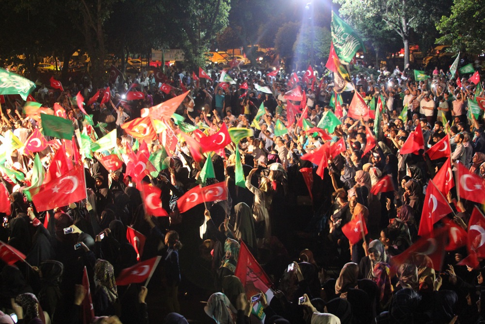 Darbeye Karşı Direniş Saraçhane’de Selamlandı! 19