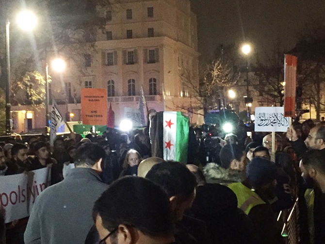 Londra'da Bir Gecede İki Suriye Eylemi 1