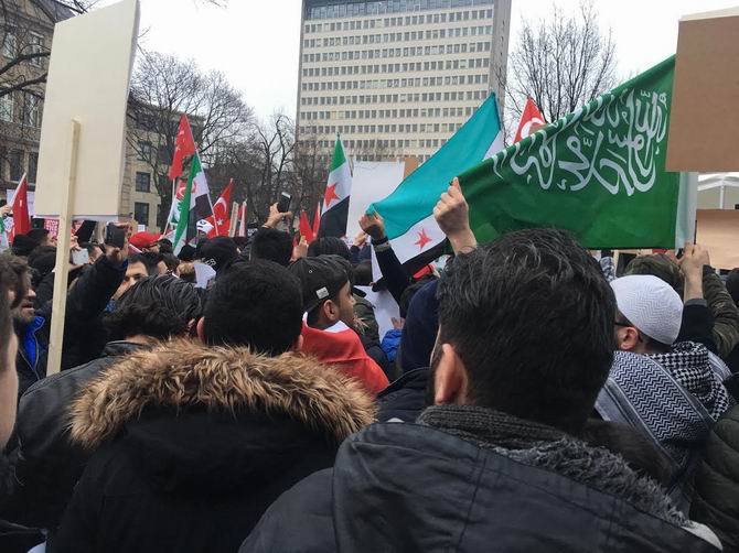 Halep'teki Katliamlar Almanya’da Protesto Edildi! 17