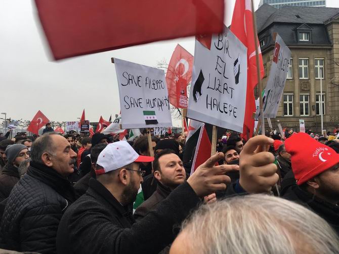 Halep'teki Katliamlar Almanya’da Protesto Edildi! 4