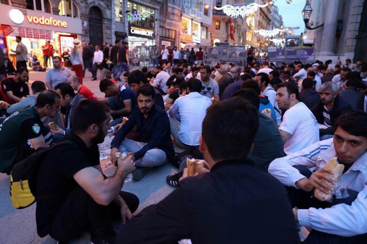 Binlerce Filistin Sevdalısı ‘Özgür Kudüs’ İçin Yürüdü 9