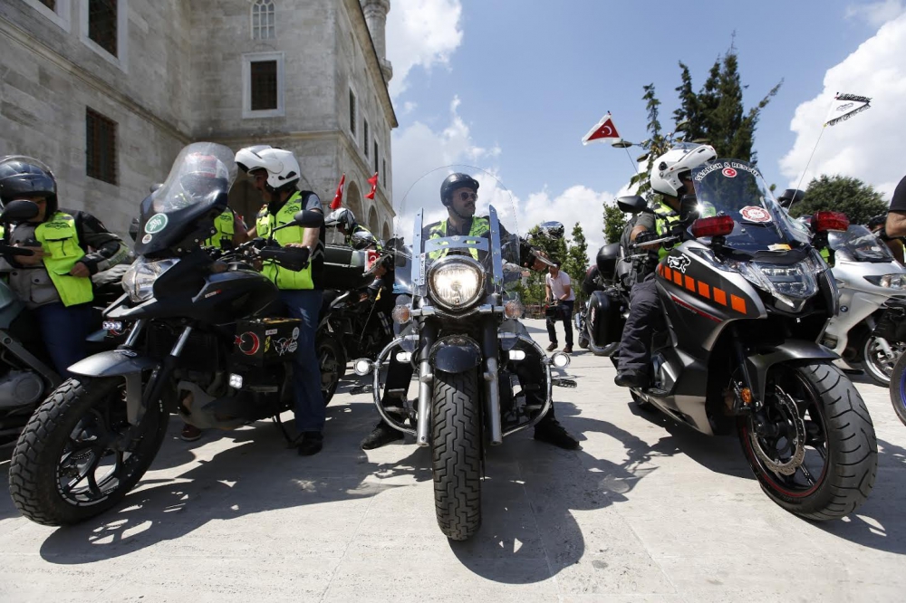 Motobosna, İlk Sınırı Aştı 1
