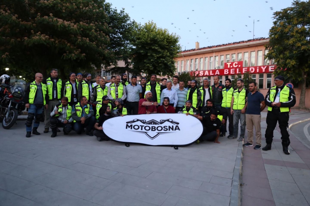 Motobosna, İlk Sınırı Aştı 2