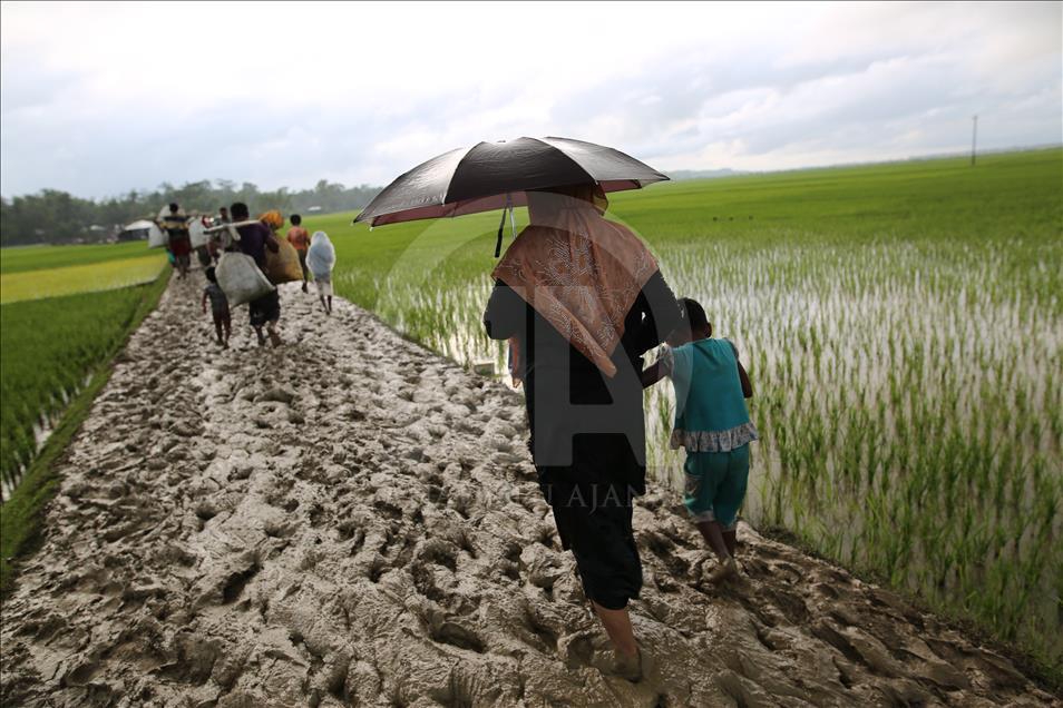 Bangladeş'e Kaçan Arakanlı Müslümanlar 1