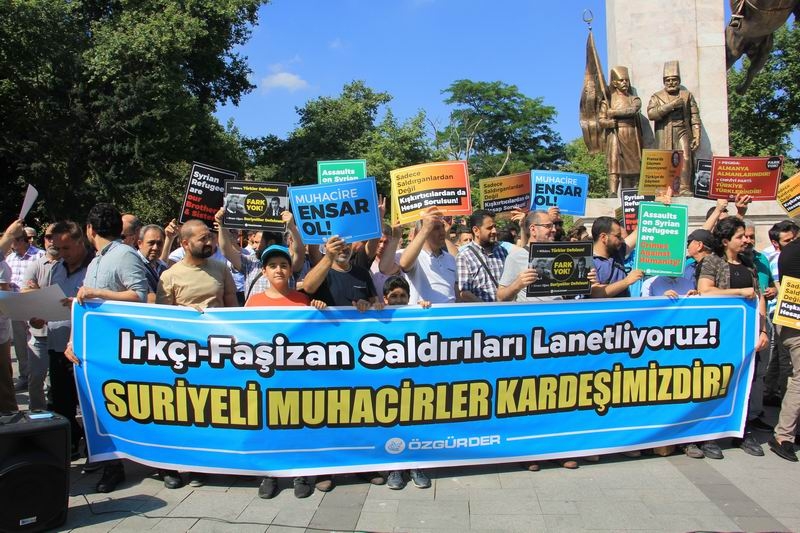 Muhacirlere Yönelik Irkçı Saldırılar Protesto Edildi 1