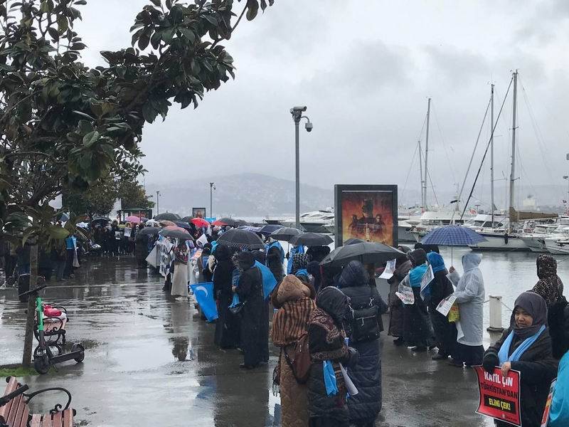 Çin’in Doğu Türkistanlı kadınlara yönelik zulümler İstanbul’da protesto 9