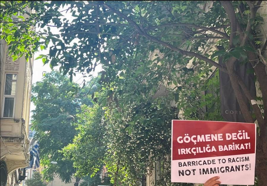 Batan mülteci teknesi değil AB ve Yunanistan’ın ikiyüzlü, ırkçı politika 22