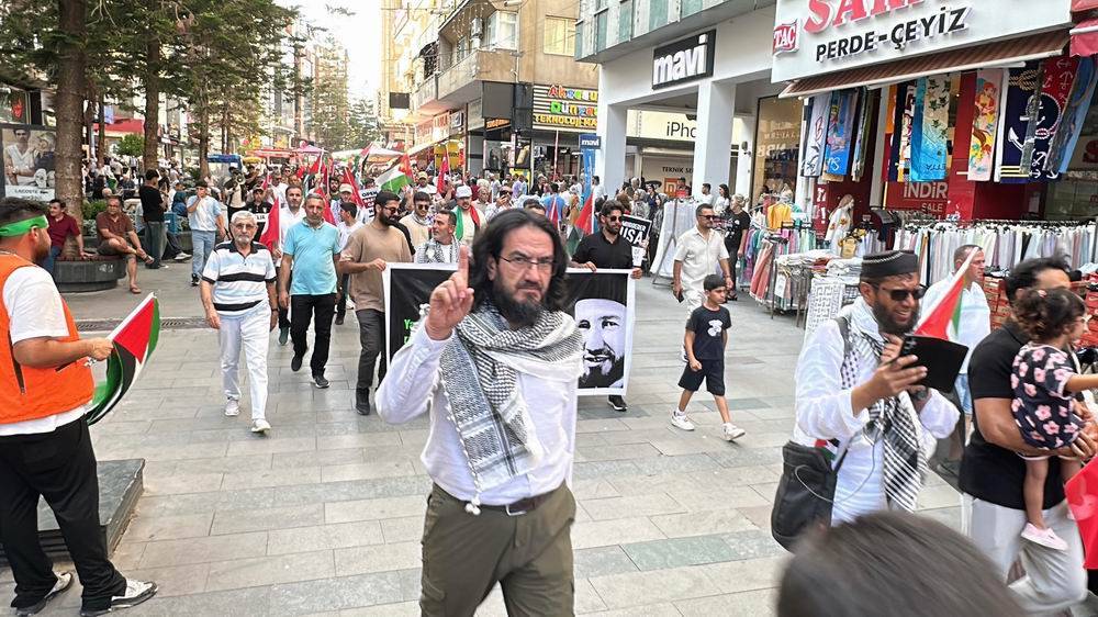 Antalya’da “Küresel Vicdan Yürüyüşü” gerçekleştirildi 4