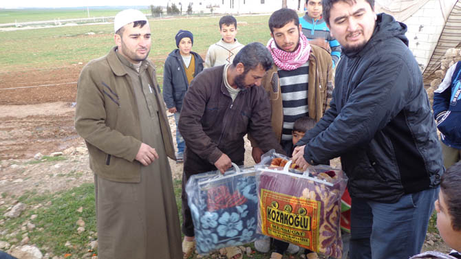 Eynesil ve Trabzonun Yardımları Suriyede 13