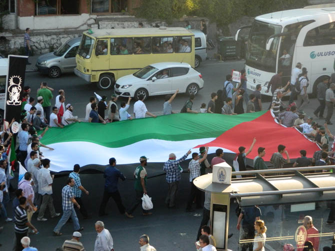 On Binler Fatih’te Kudüs ve Mavi Marmara İçin Yürüyor 20