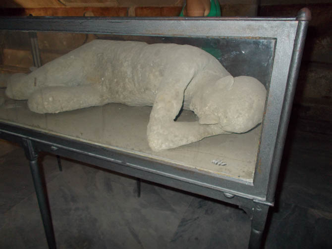 Nehir Aydın Gökdumanın Pompei İzlenimleri (Foto) 13