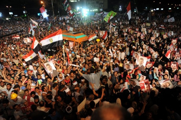 Müslüman Kardeşler Meydanları Terketmiyor, Direniyor! 16