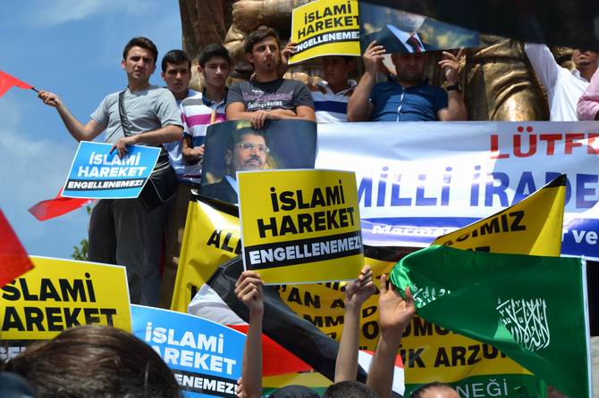 İstanbuldan Mısır İslami Hareketine Destek Yürüyüşü 17