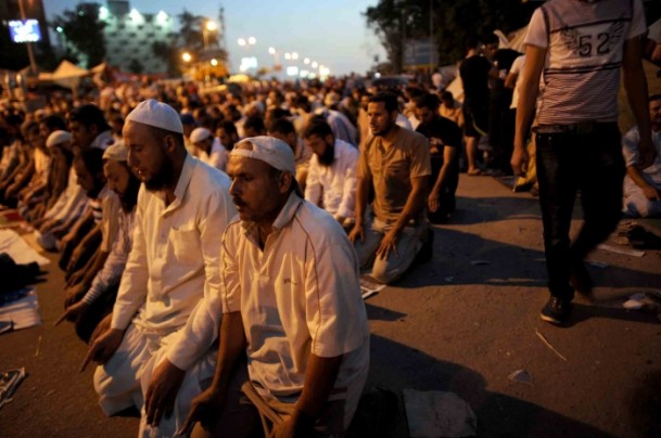 Mısırda Darbeye Karşı Direniş Sürüyor! 12