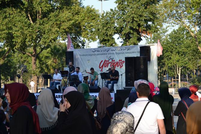 Grup Yürüyüşten Mısır ve Suriye Dayanışma Konseri 5