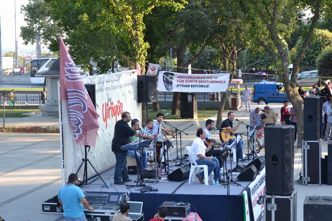 Grup Yürüyüşten Mısır ve Suriye Dayanışma Konseri 7