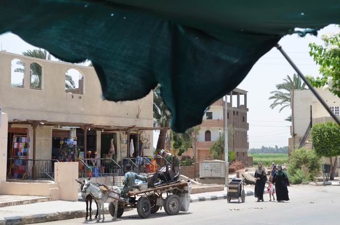 Cidde’den Mısır’a Gezi Günlüğü - 4 Muhsin Ö. Mengüşoğlu 27