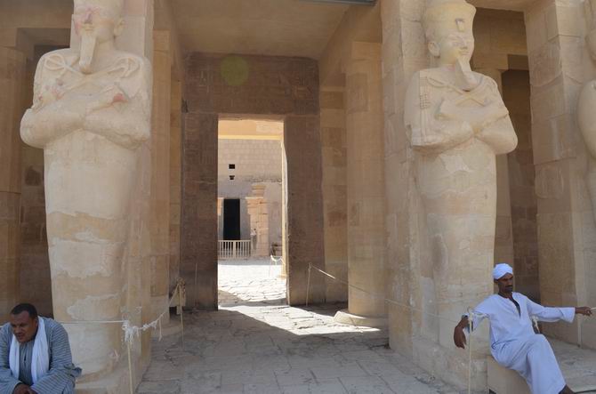 Cidde’den Mısır’a Gezi Günlüğü - 4 Muhsin Ö. Mengüşoğlu 33