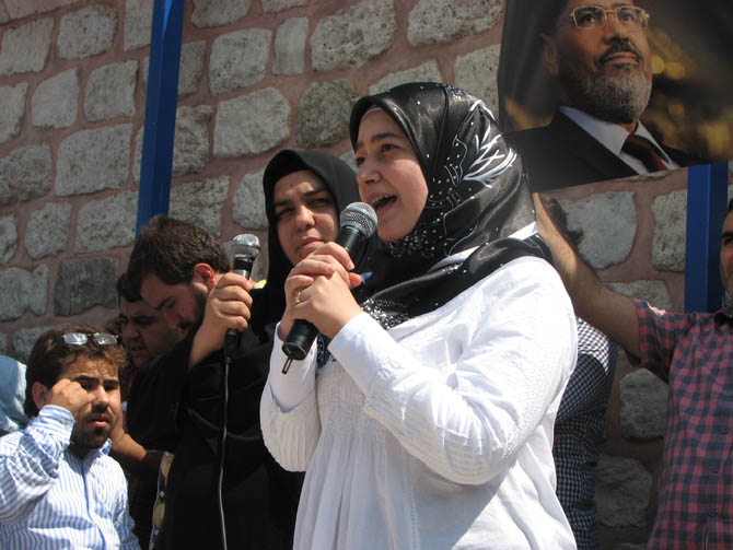Mısırdaki Katliam Fatih Camiinde Protesto Edildi 11