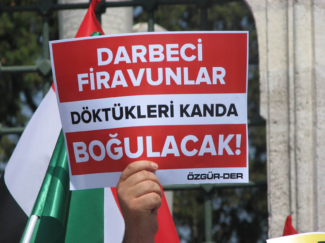 Mısırdaki Katliam Fatih Camiinde Protesto Edildi 14