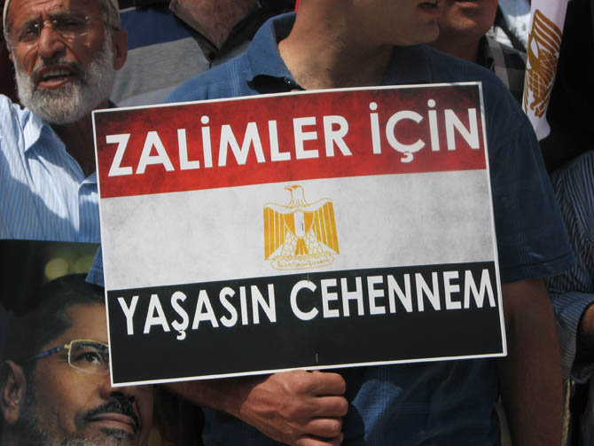 Mısırdaki Katliam Fatih Camiinde Protesto Edildi 18