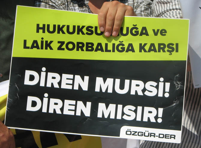 Mısırdaki Katliam Fatih Camiinde Protesto Edildi 19