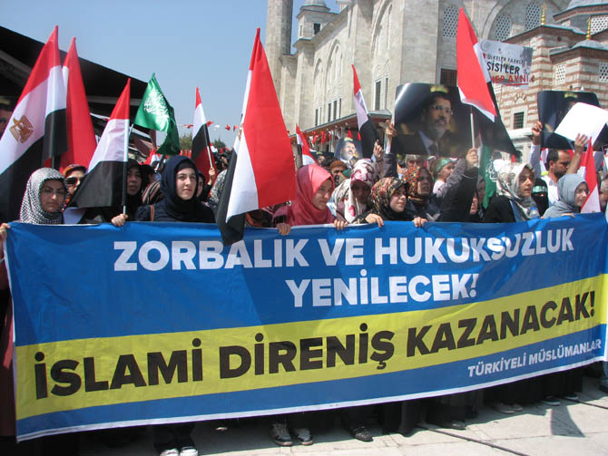 Mısırdaki Katliam Fatih Camiinde Protesto Edildi 8