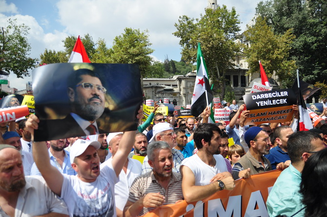 Mısır Katliamı Eyüpte Protesto Edildi 20