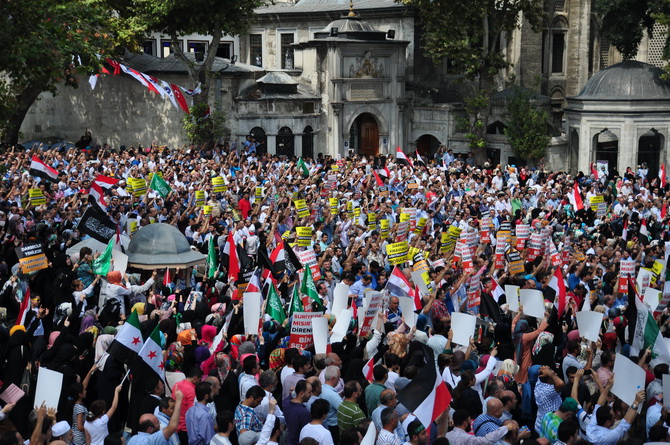 Mısır Katliamı Eyüpte Protesto Edildi 4
