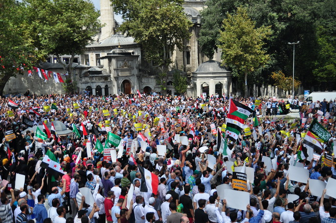 Mısır Katliamı Eyüpte Protesto Edildi 5