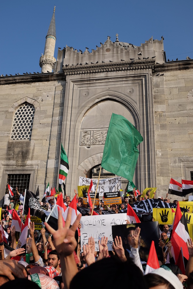 Eminönünde Mısır Cuntasına Lanet Eylemi 28