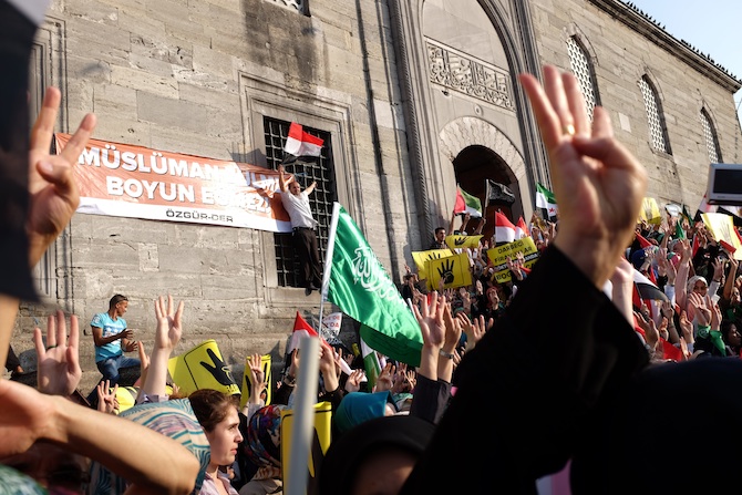 Eminönünde Mısır Cuntasına Lanet Eylemi 38