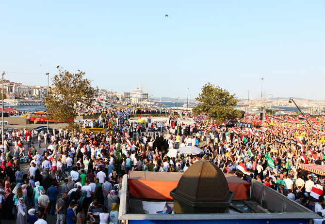 Eminönünde Mısır Cuntasına Lanet Eylemi 6