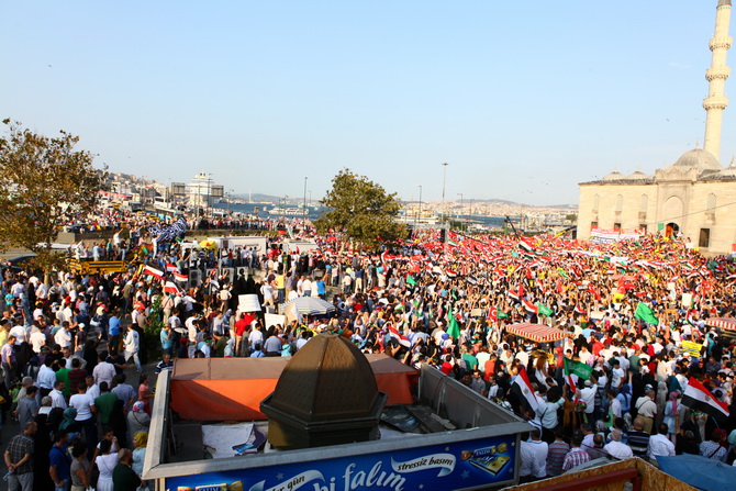 Eminönünde Mısır Cuntasına Lanet Eylemi 8