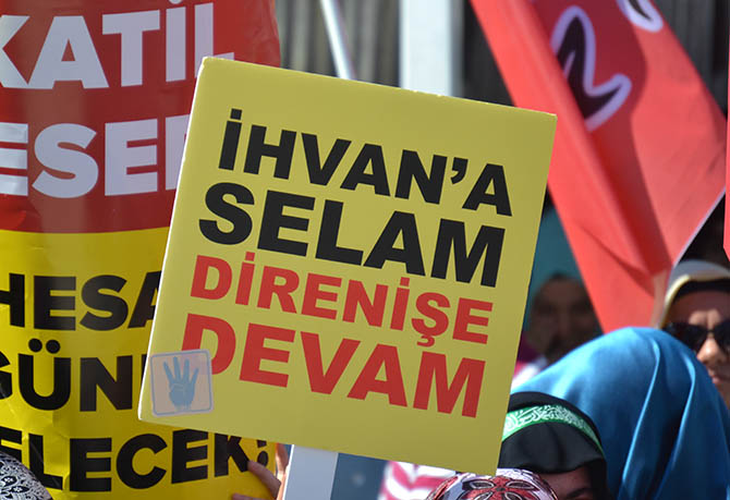 Fatih Camii’nde ABD, Rusya ve İran Protestosu 12