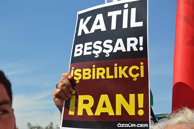 Fatih Camii’nde ABD, Rusya ve İran Protestosu 14