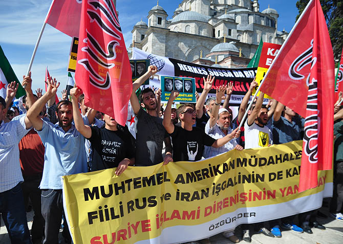 Fatih Camii’nde ABD, Rusya ve İran Protestosu 39