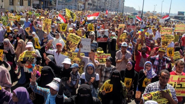 Mısır’da “Şehitlerin Kanına Vefa” Gösterileri 13