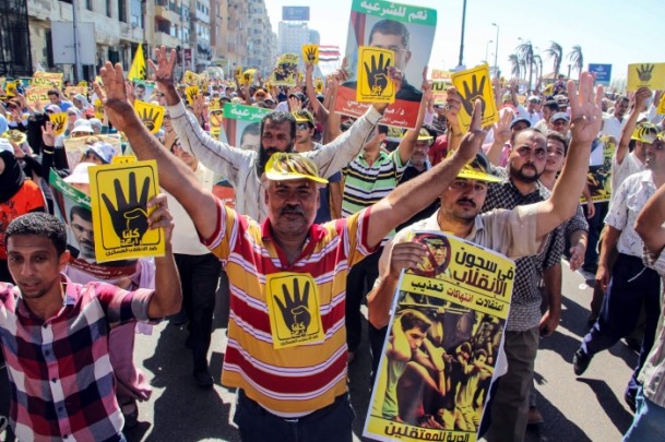 Mısır’da “Şehitlerin Kanına Vefa” Gösterileri 14