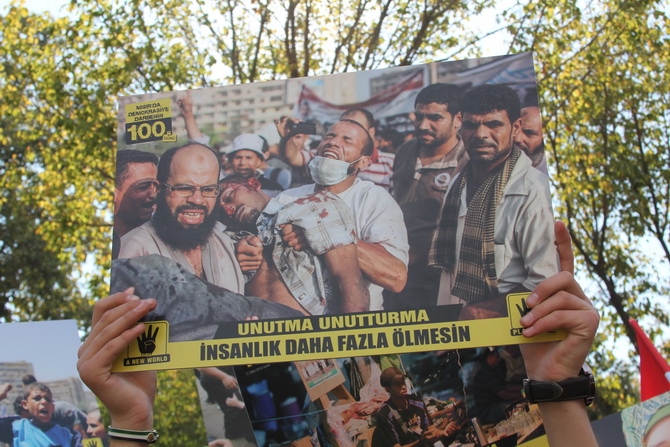 Fatih’te Mısır Cuntası Lanetlendi 8