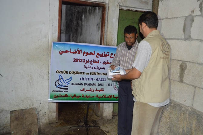 Özgür-Der Mensuplarının Kurbanları Gazze'de Kesildi 10