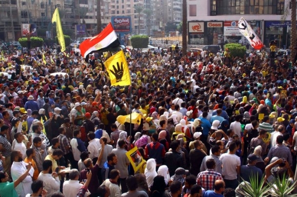 Mısır'da "Halkın iradesi yargılanıyor" gösterileri 4