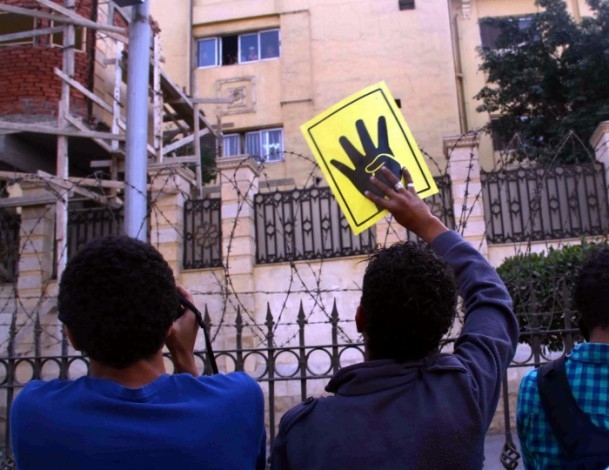Mısır'da "Halkın iradesi yargılanıyor" gösterileri 7