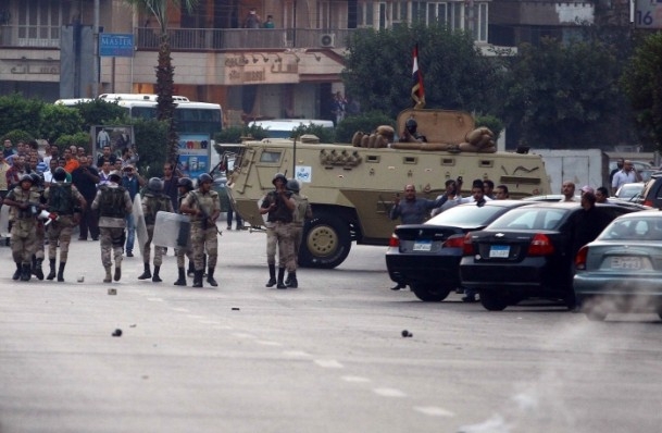 Mısır'da Mursi'ye Destek Gösterileri 10