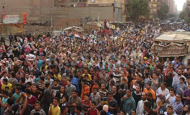 Mısır Halkı Kadınlar İçin Sokaklarda 16